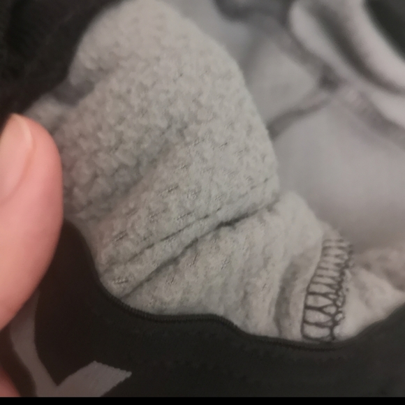 Nike sweatpants, never worn - Picture 3 of 3
